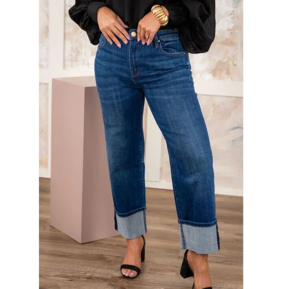 NWT KUT from the Kloth Sienna High Rise Straight Jean with Cuffed Bottom
